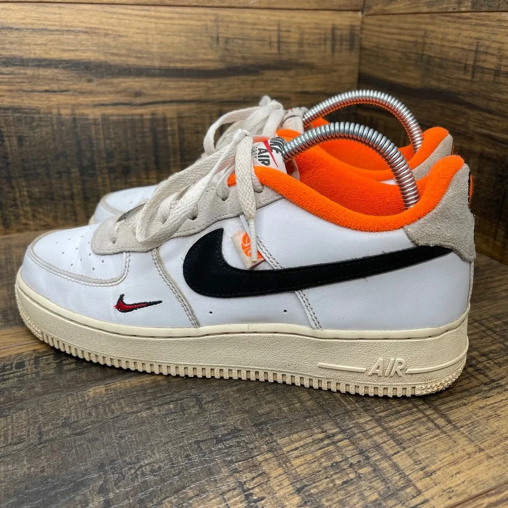 NIKE Air Force 1 LV8 Low Sneakers GS 7Y Womens 8.5 White Black Orange